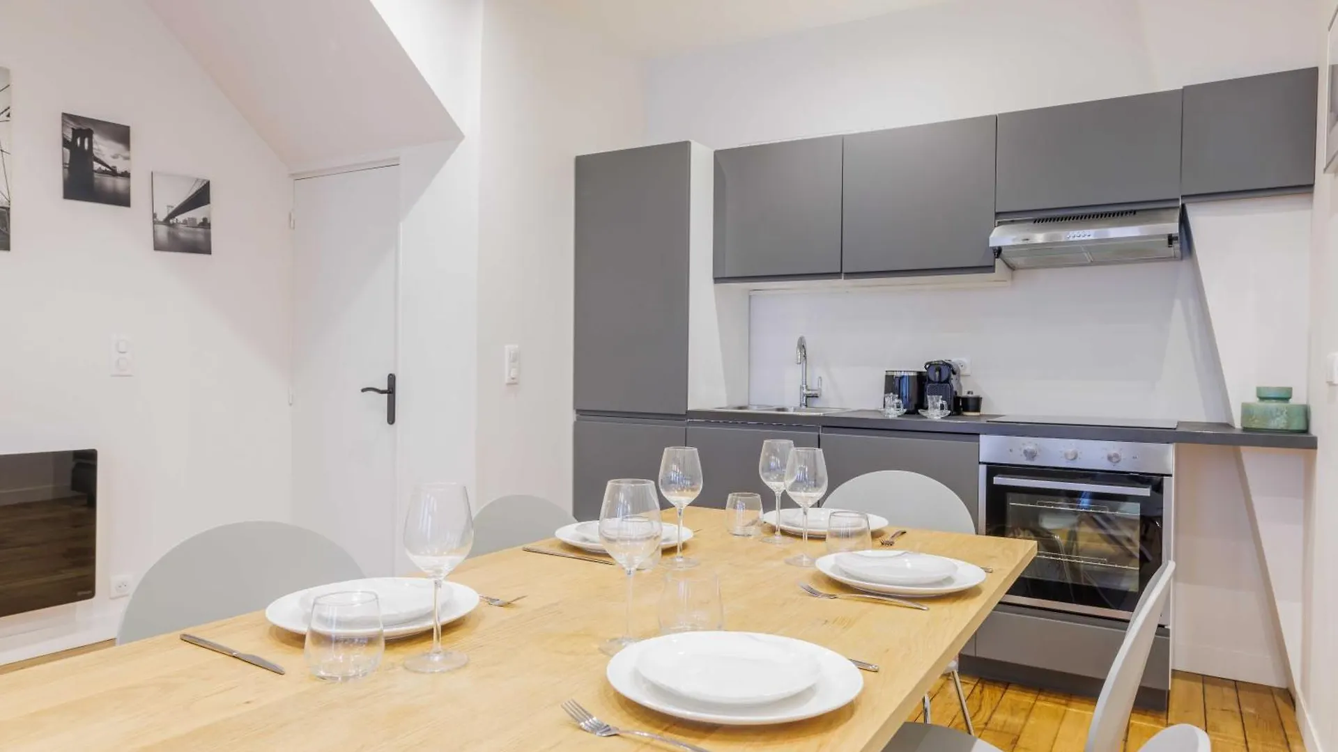 Modern Apartment - 2Br - 6P - Saint-Ambroise باريس 0*,  فرنسا